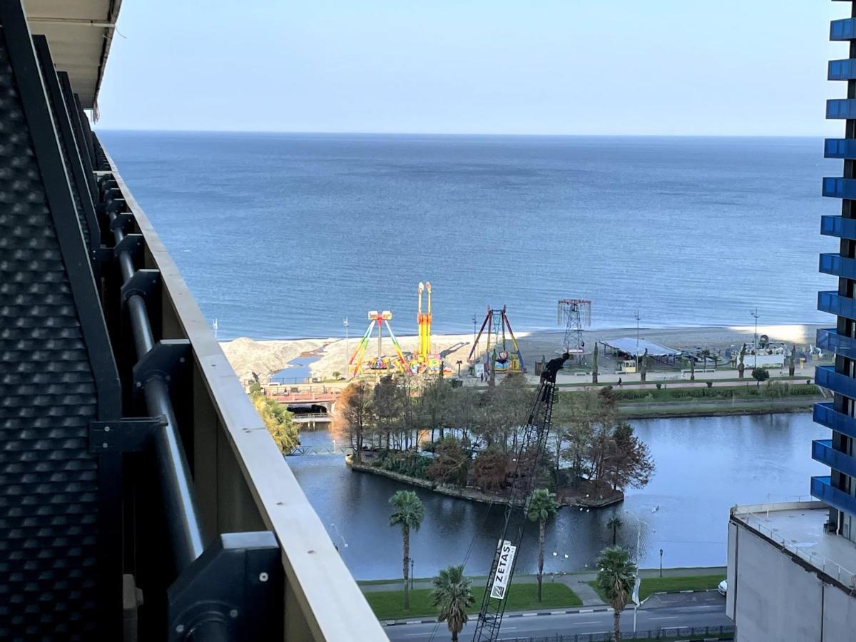 Sea ​​View In Orbi City 바투미 외부 사진