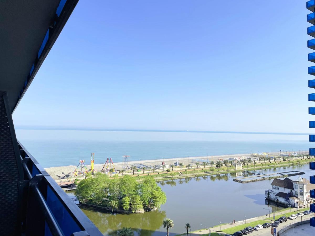 Sea ​​View In Orbi City 바투미 외부 사진