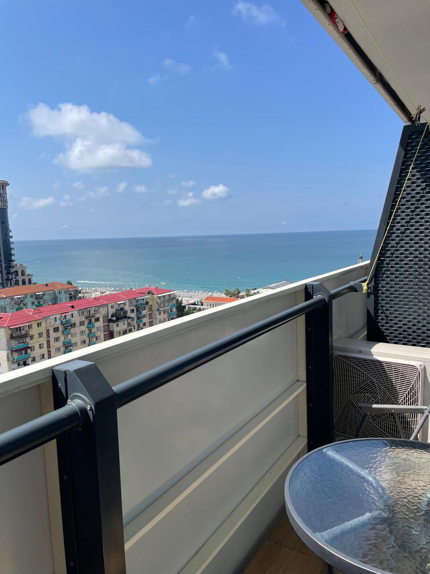Sea ​​View In Orbi City 바투미 외부 사진